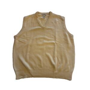 LL BEAN Sweater Vest Mens Size Large Scotland 100% Pure Lambswool V-Neck Yellow‎